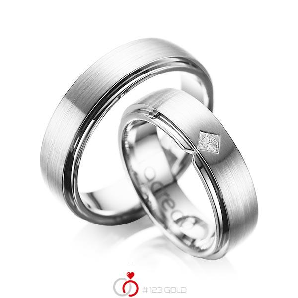 Set Klassieke trouwringen in buiten witgoud 14 kt. , binnen witgoud 14 kt. met in totaal 0,1 ct. Princess-Diamant tw/si van acredo - A-1061-7 Set Klassieke trouwringen in buiten witgoud 14 kt. , binnen witgoud 14 kt. met in totaal 0,1 ct. Princess-Diamant tw/si van acredo - A-1061-7