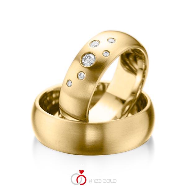 Set klassieke trouwringen in geelgoud 14 kt. met in totaal 0,16 ct. Briljant tw/si van acredo - A-1015-1 Set klassieke trouwringen in geelgoud 14 kt. met in totaal 0,16 ct. Briljant tw/si van acredo - A-1015-1