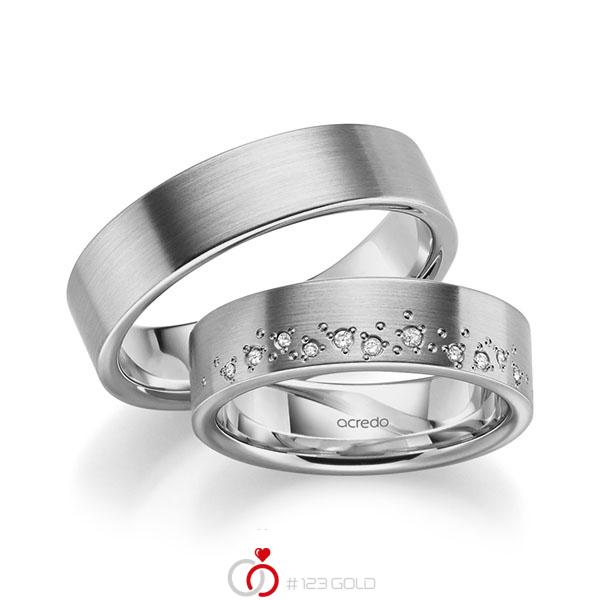 Set klassieke trouwringen in grijsgoud 14 kt. met in totaal 0,074 ct. Briljant tw/si van acredo - A-2193-3 Set klassieke trouwringen in grijsgoud 14 kt. met in totaal 0,074 ct. Briljant tw/si van acredo - A-2193-3