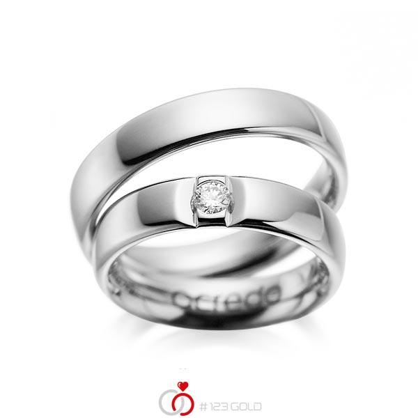 Set klassieke trouwringen in grijsgoud 14 kt. met in totaal 0,12 ct. Briljant tw/si van acredo - A-1089-5 Set klassieke trouwringen in grijsgoud 14 kt. met in totaal 0,12 ct. Briljant tw/si van acredo - A-1089-5