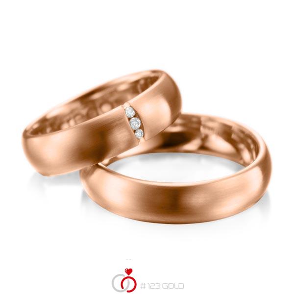 Set klassieke trouwringen in roodgoud 14 kt. met in totaal 0,035 ct. Briljant tw/si van acredo - A-1059-5 Set klassieke trouwringen in roodgoud 14 kt. met in totaal 0,035 ct. Briljant tw/si van acredo - A-1059-5