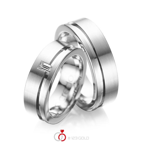 Set Klassieke trouwringen in witgoud 14 kt. met in totaal 0,12 ct. Baguette-Diamant tw,vs van acredo - A-1017-1 Set Klassieke trouwringen in witgoud 14 kt. met in totaal 0,12 ct. Baguette-Diamant tw,vs van acredo - A-1017-1
