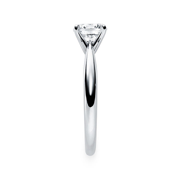 Diamantring mit 4-Krappenfassung