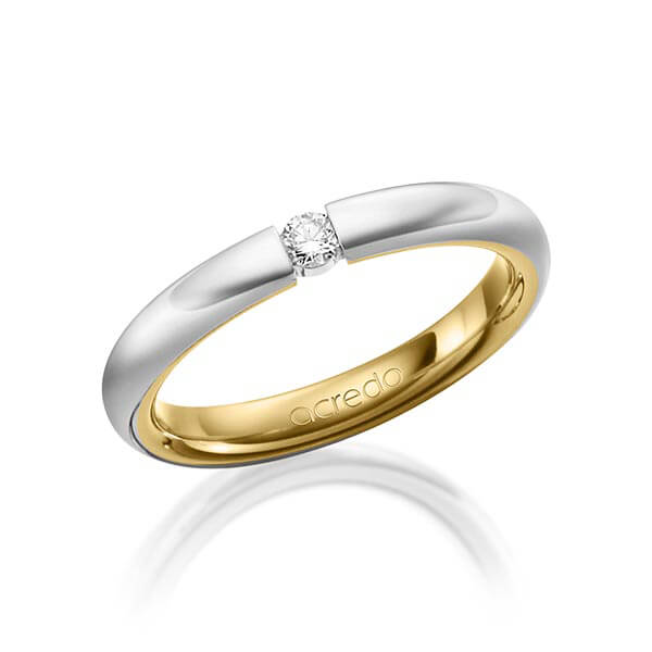 Bicolor trouwring in buiten grijsgoud 14 kt. , binnen geelgoud 14 kt. met in totaal 0,08 ct. Briljant tw/si van acredo