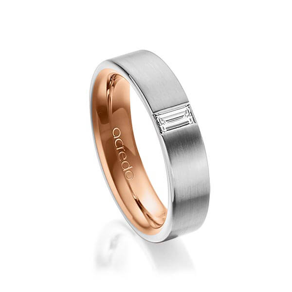 Bicolor trouwring in buiten grijsgoud 14 kt. , binnen roodgoud 14 kt. met in totaal 0,2 ct. Baguette-Diamant tw,vs van acredo - A-1481-3 Bicolor trouwring in buiten grijsgoud 14 kt. , binnen roodgoud 14 kt. met in totaal 0,2 ct. Baguette-Diamant tw,vs van acredo - A-1481-3