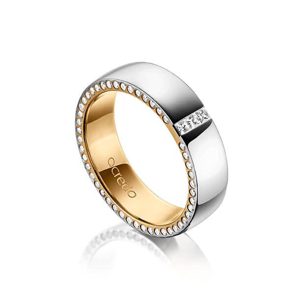 Bicolor trouwring in buiten platina 950 , binnen roségoud 18 kt. met in totaal 0,325 ct. Princess-Diamant & Briljant tw/si van acredo