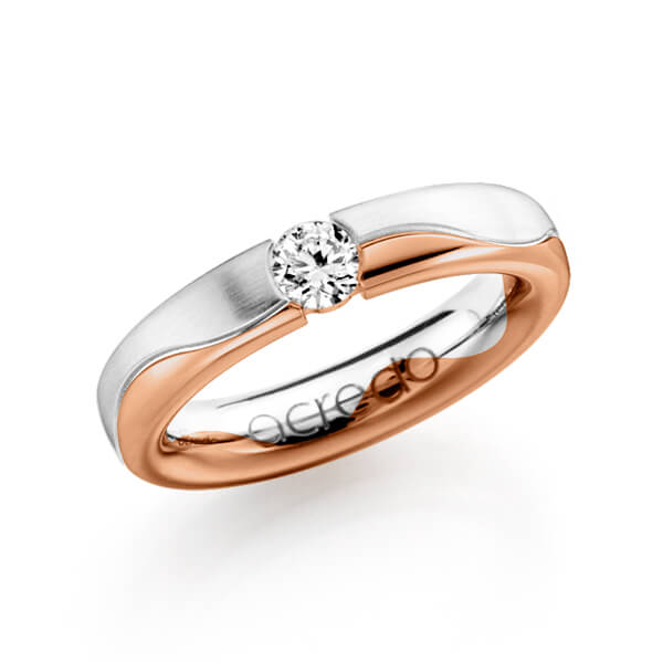 Bicolor trouwring in witgoud 14 kt. roodgoud 14 kt. met 0,3 ct. Briljant tw/si van acredo