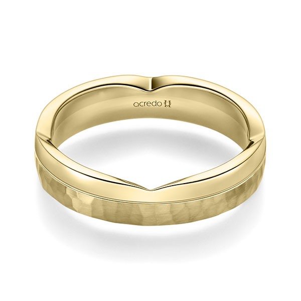 Klassieke trouwring in geelgoud 14 kt. , hamerslag van acredo