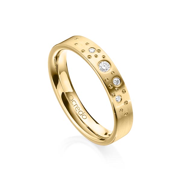 klassieke trouwring in geelgoud 14 kt. met in totaal 0,081 ct. Briljant tw/si van acredo