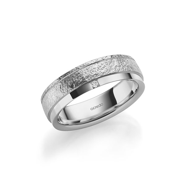 Klassieke trouwring in grijsgoud 14 kt. crushed, met in totaal 0,03 ct. Princess-Diamant tw/si van acredo