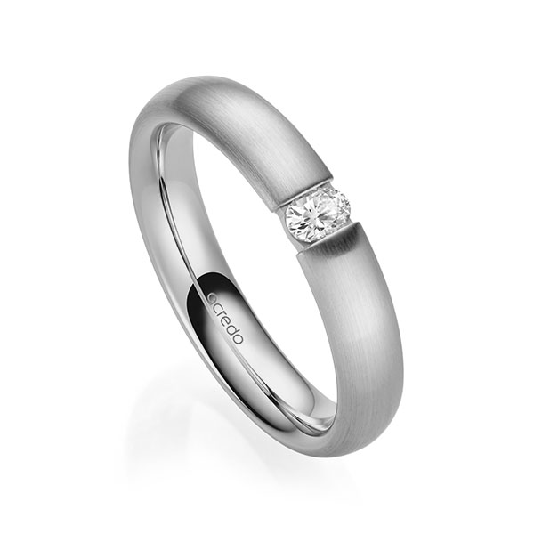 klassieke trouwring in grijsgoud 14 kt. met in totaal 0,1 ct. tw,vs van acredo