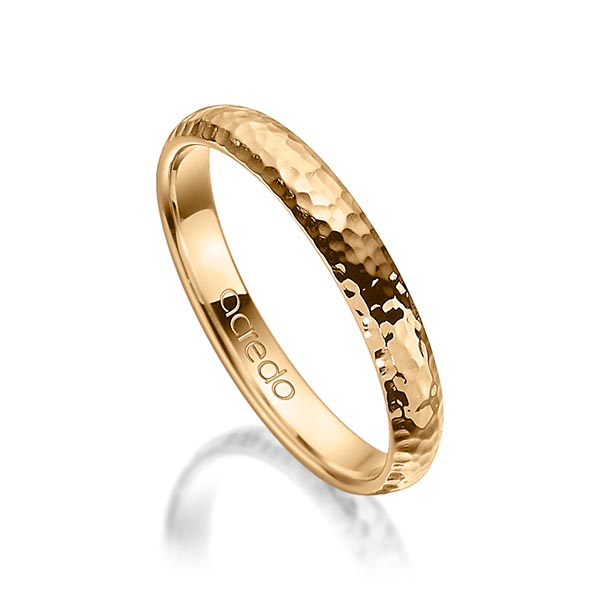 klassieke trouwring in roségoud 18 kt. hamerslag van acredo