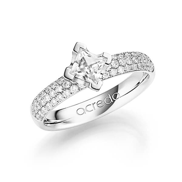klassieke trouwring in witgoud 14 kt. met 0,5 ct. + in totaal 0,432 ct. Princess-Diamant & Briljant tw,vs tw/si van acredo