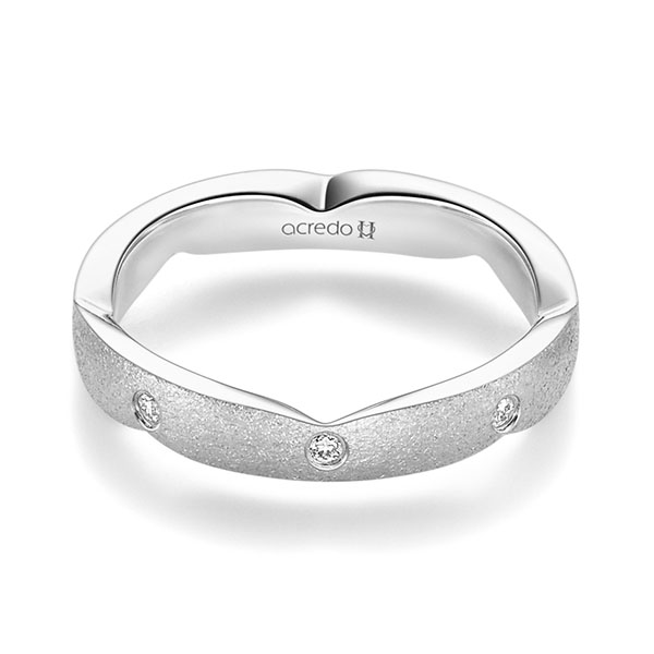Klassieke trouwring in witgoud 14 kt. met in totaal 0,12 ct. Briljant tw/si van acredo