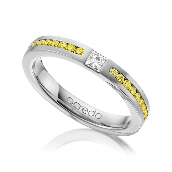 klassieke trouwring in witgoud 14 kt. met in totaal 0,72 ct. Princess-Diamant & Briljant tw/if Geel van acredo