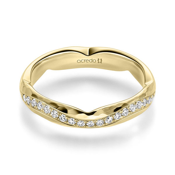 klassischer Trauring/Ehering in Gelbgold 585 gehämmert Struktur mit zus. 0,24 ct. Brillant tw, si von acredo