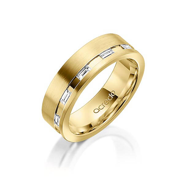 klassischer Trauring/Ehering in Gelbgold 585 mit zus. 0,25 ct. Baguette-Diamant tw, vs von acredo - A-1559-3 klassischer Trauring/Ehering in Gelbgold 585 mit zus. 0,25 ct. Baguette-Diamant tw, vs von acredo - A-1559-3