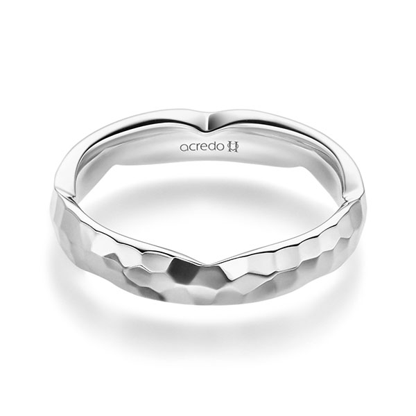 klassischer Trauring/Ehering in Weißgold 585 gehämmert Struktur von acredo