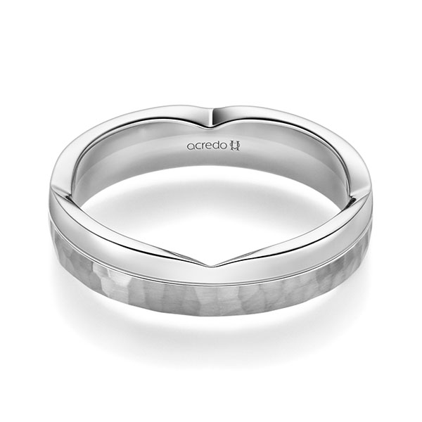 klassischer Trauring/Ehering in Weißgold 585 , gehämmert Struktur von acredo