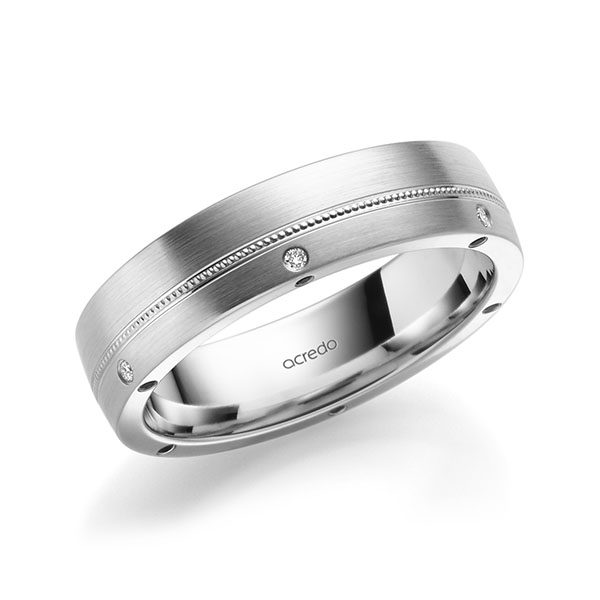 klassischer Trauring/Ehering in Weissgold 585 mit zus. 0,12 ct. Brillant tw, si Saphir Blau (A 10) von acredo