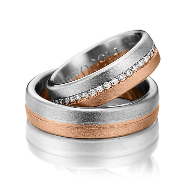 Paar bicolor Memoire-Trauringe/Eheringe in Graugold dunkel 585 Rotgold 585 halbausgefasst mit zus. 0,22 ct. Brillant tw, si von Steinberg - Q-1214-12 Paar bicolor Memoire-Trauringe/Eheringe in Graugold dunkel 585 Rotgold 585 halbausgefasst mit zus. 0,22 ct. Brillant tw, si von Steinberg - Q-1214-12