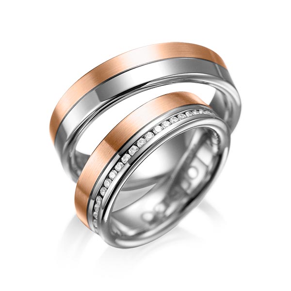 Paar bicolor Memoire-Trauringe/Eheringe in Graugold dunkel 585 Rotgold 585 vollausgefasst mit zus. 0,46 ct. Brillant tw, si von acredo