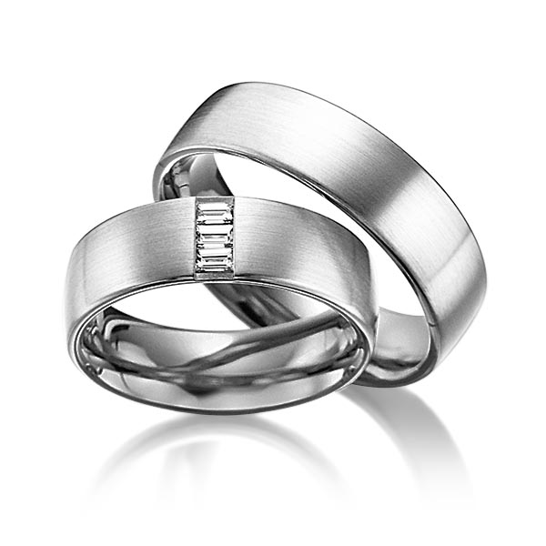 Paar bicolor Trauringe/Eheringe in außen Platin 950 , innen Graugold dunkel 585 mit zus. 0,18 ct. Baguette-Diamant tw, vs von acredo - A-6017-13 Paar bicolor Trauringe/Eheringe in außen Platin 950 , innen Graugold dunkel 585 mit zus. 0,18 ct. Baguette-Diamant tw, vs von acredo - A-6017-13