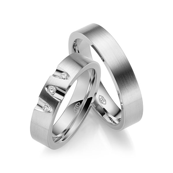 Paar bicolor Trauringe/Eheringe in aussen Weissgold 585 , innen Graugold 585 mit zus. 0,09 ct. Brillant tw, si 