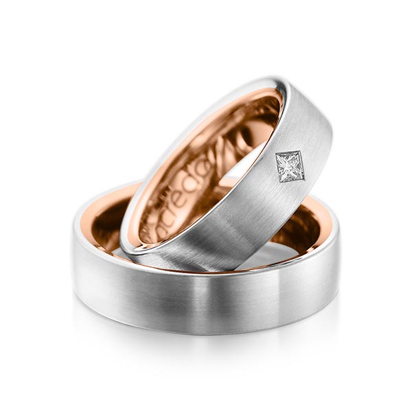 Paar bicolor Trauringe/Eheringe in außen Weißgold 585 , innen Rotgold 585 mit zus. 0,12 ct. Prinzess-Diamant tw, si von acredo - A-1073-4