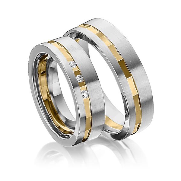 Paar bicolor Trauringe/Eheringe in Edelstahl Gelbgold 585 mit zus. 0,045 ct. Brillant tw, si von 123GOLD