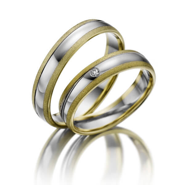 Paar bicolor Trauringe/Eheringe in Gelbgold 375 Weißgold 375 mit zus. 0,015 ct. Brillant tw, si - NP-1020-1 Paar bicolor Trauringe/Eheringe in Gelbgold 375 Weißgold 375 mit zus. 0,015 ct. Brillant tw, si - NP-1020-1