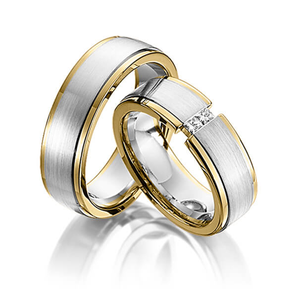 Paar bicolor Trauringe/Eheringe in Gelbgold 585 Weißgold 585 mit zus. 0,1 ct. Prinzess-Diamant tw, si von Steinberg - Q-1159-5 Paar bicolor Trauringe/Eheringe in Gelbgold 585 Weißgold 585 mit zus. 0,1 ct. Prinzess-Diamant tw, si von Steinberg - Q-1159-5