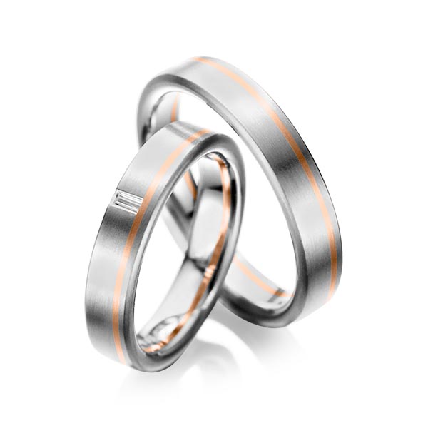 Paar bicolor Trauringe/Eheringe in Graugold 585 Rotgold 585 mit zus. 0,05 ct. Baguette-Diamant tw, vs von acredo - A-1022-3 Paar bicolor Trauringe/Eheringe in Graugold 585 Rotgold 585 mit zus. 0,05 ct. Baguette-Diamant tw, vs von acredo - A-1022-3