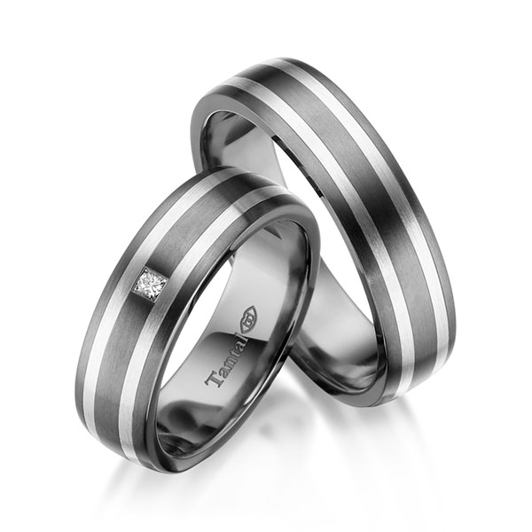 Paar bicolor Trauringe/Eheringe in Innen Tantal 900 , aussen Tantal 900 Silber 925 mit zus. 0,04 ct. Brillant tw, si - UQ-1059-1 Paar bicolor Trauringe/Eheringe in Innen Tantal 900 , aussen Tantal 900 Silber 925 mit zus. 0,04 ct. Brillant tw, si - UQ-1059-1