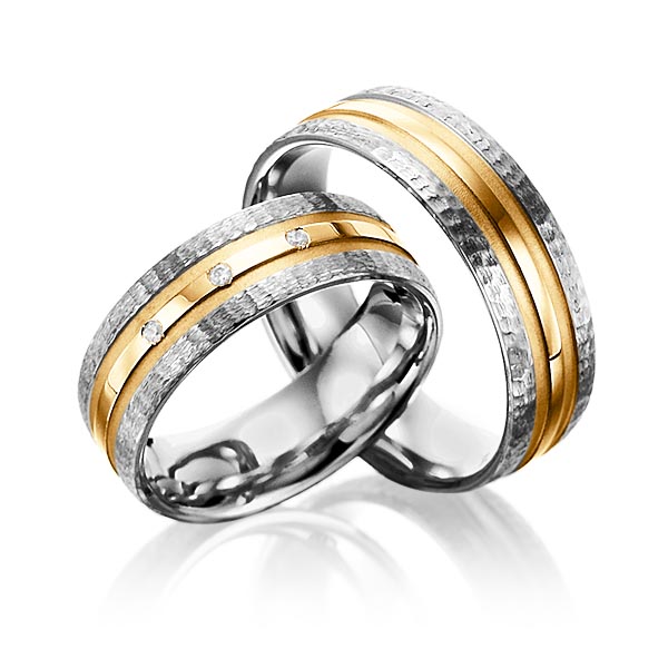 Paar bicolor Trauringe/Eheringe in Palladium 500 Roségold 585 gehämmert Struktur, mit zus. 0,03 ct. Brillant tw, si von Merii
