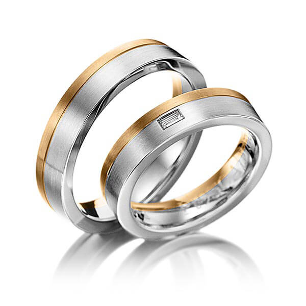 Paar bicolor Trauringe/Eheringe in Roségold 585 Weissgold 585 mit zus. 0,06 ct. Baguette-Diamant tw, vs von 123GOLD