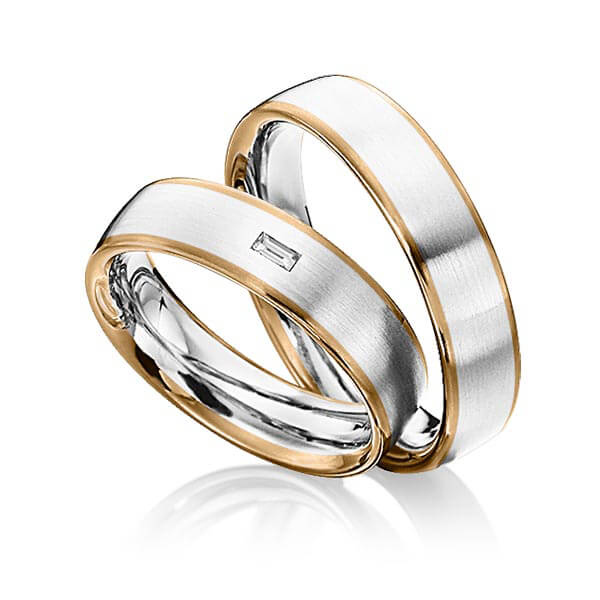 Paar bicolor Trauringe/Eheringe in Roségold 585 Weissgold 585 mit zus. 0,06 ct. Baguette-Diamant tw, vs von 123GOLD