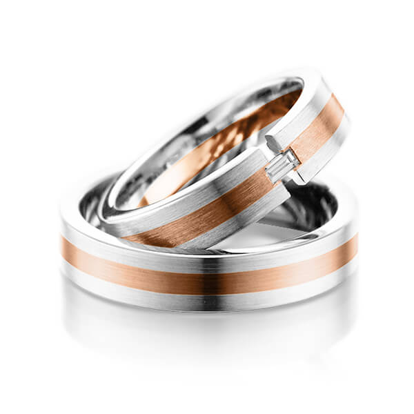 Paar bicolor Trauringe/Eheringe in Weißgold 585 Rotgold 585 mit zus. 0,05 ct. Baguette-Diamant tw, vs von 123GOLD - Y-1075-16 Paar bicolor Trauringe/Eheringe in Weißgold 585 Rotgold 585 mit zus. 0,05 ct. Baguette-Diamant tw, vs von 123GOLD - Y-1075-16