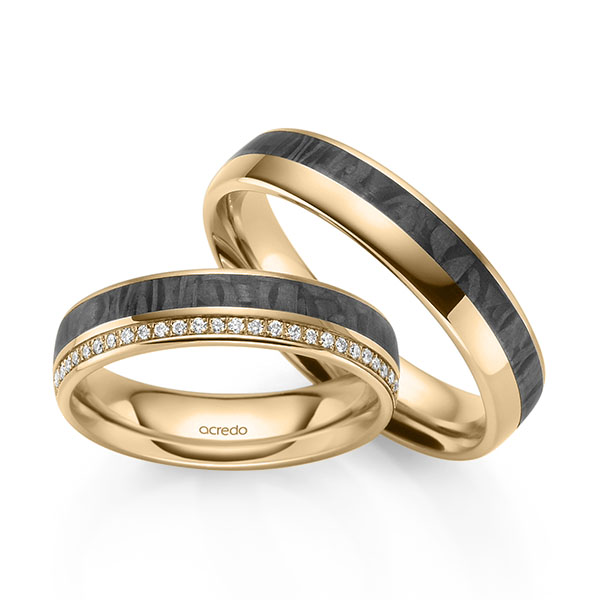 Paar Carbon Memoire-Trauringe/Eheringe in Roségold 585 Roségold 585 mit Carbon-Einzug halbausgefasst mit zus. 0,135 ct. Brillant tw, si von acredo
