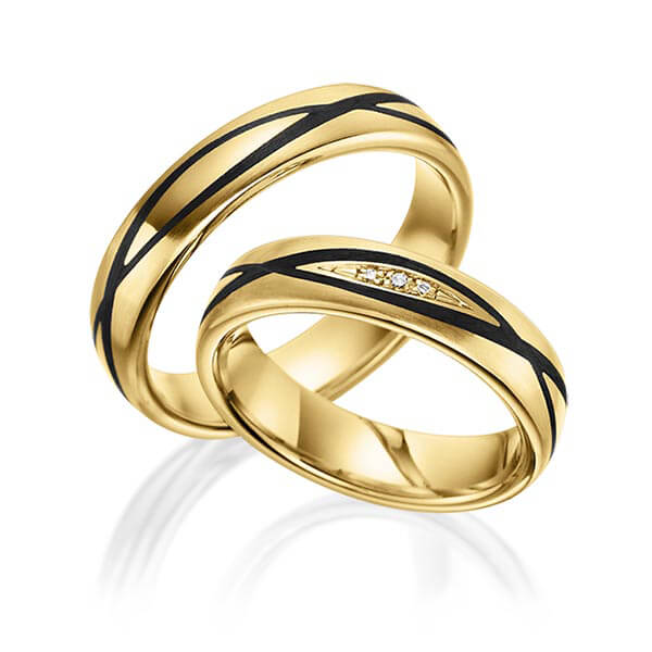 Paar Carbon Trauringe/Eheringe in Gelbgold 585 mit zus. 0,035 ct. Brillant tw, si von 123GOLD