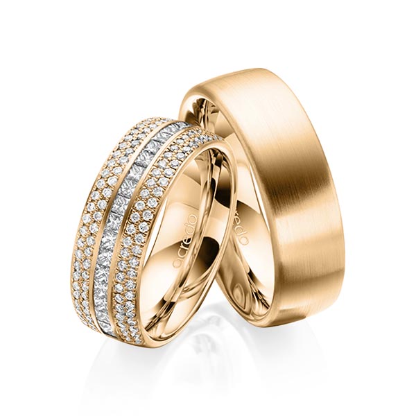 Paar klassische Memoire-Trauringe/Eheringe in außen Roségold 585 , innen Roségold 585 halbausgefasst mit zus. 1,12 ct. Brillant & Prinzess-Diamant tw, si von acredo