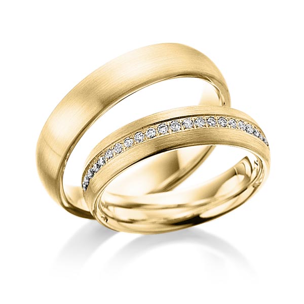 Paar klassische Memoire-Trauringe/Eheringe in Gelbgold 585 halbausgefasst mit zus. 0,21 ct. Brillant tw, si von Steinberg