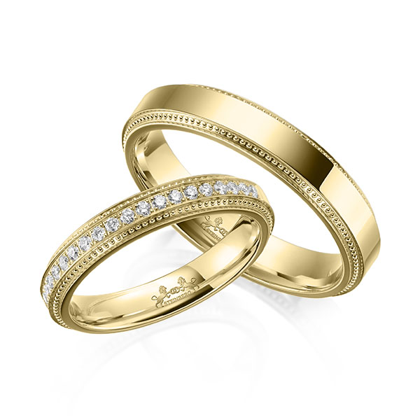Paar klassische Memoire-Trauringe/Eheringe in Gelbgold 916 halbausgefasst mit zus. 0,22 ct. Brillant tw, si von Steinberg - Q-1640-2 Paar klassische Memoire-Trauringe/Eheringe in Gelbgold 916 halbausgefasst mit zus. 0,22 ct. Brillant tw, si von Steinberg - Q-1640-2