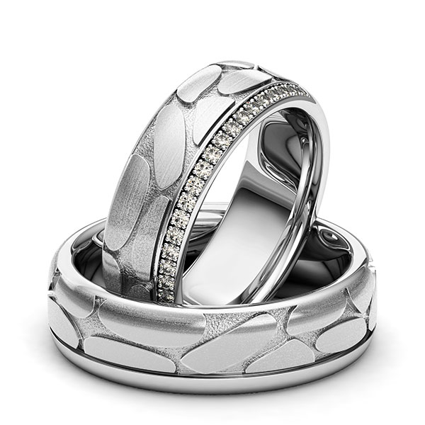 Paar klassische Memoire-Trauringe/Eheringe in Graugold 585 Laser Struktur halbausgefasst mit zus. 0,22 ct. Brillant tw, si von 123GOLD