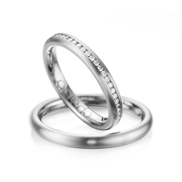 Paar klassische Memoire-Trauringe/Eheringe in Graugold 585 vollausgefasst mit zus. 0,47 ct. Brillant tw, si von acredo - A-1074-6