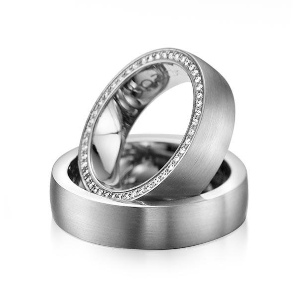 Paar klassische Memoire-Trauringe/Eheringe in Graugold dunkel 585 vollausgefasst mit zus. 0,265 ct. Brillant tw, si von acredo - A-1072-5