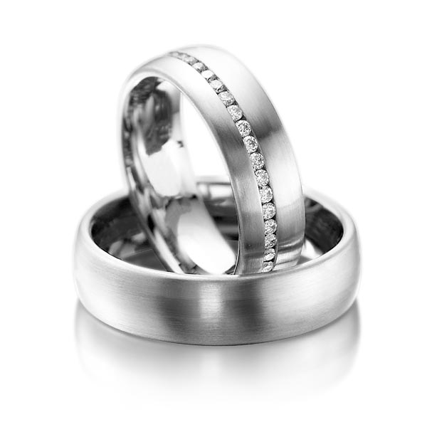 Paar klassische Memoire-Trauringe/Eheringe in Platin 950 vollausgefasst mit zus. 0,46 ct. Brillant tw, si von acredo - A-1014-12
