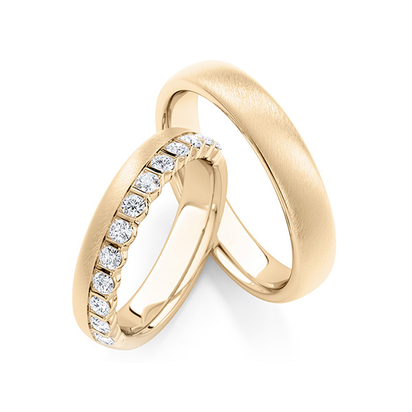 Paar klassische Memoire-Trauringe/Eheringe in Roségold 585 halbausgefasst mit zus. 0,56 ct. tw, si von Steinberg