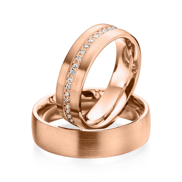 Paar klassische Memoire-Trauringe/Eheringe in Rotgold 585 halbausgefasst mit zus. 0,21 ct. Brillant tw, si von Steinberg