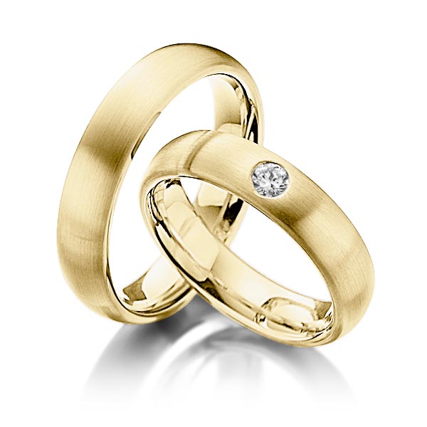 Paar klassische Trauringe/Eheringe in außen Gelbgold 585 , innen Gelbgold 585 mit zus. 0,17 ct. Brillant tw, si von Steinberg - Q-1218-8 Paar klassische Trauringe/Eheringe in außen Gelbgold 585 , innen Gelbgold 585 mit zus. 0,17 ct. Brillant tw, si von Steinberg - Q-1218-8